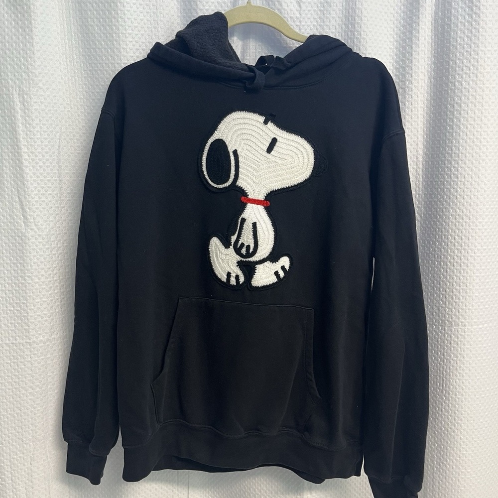 Peanuts Crochet Embroidered Snoopy Black Hoodie Sweatshirt XL Classic Animation